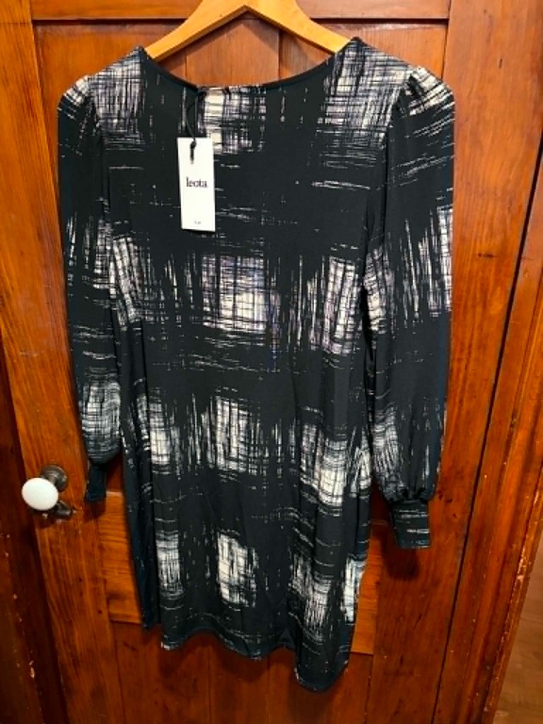 Nwt Leota Nyc Black And Cream Sheath Dress Boatneck Long Sleeve Small — image 2 of 6
